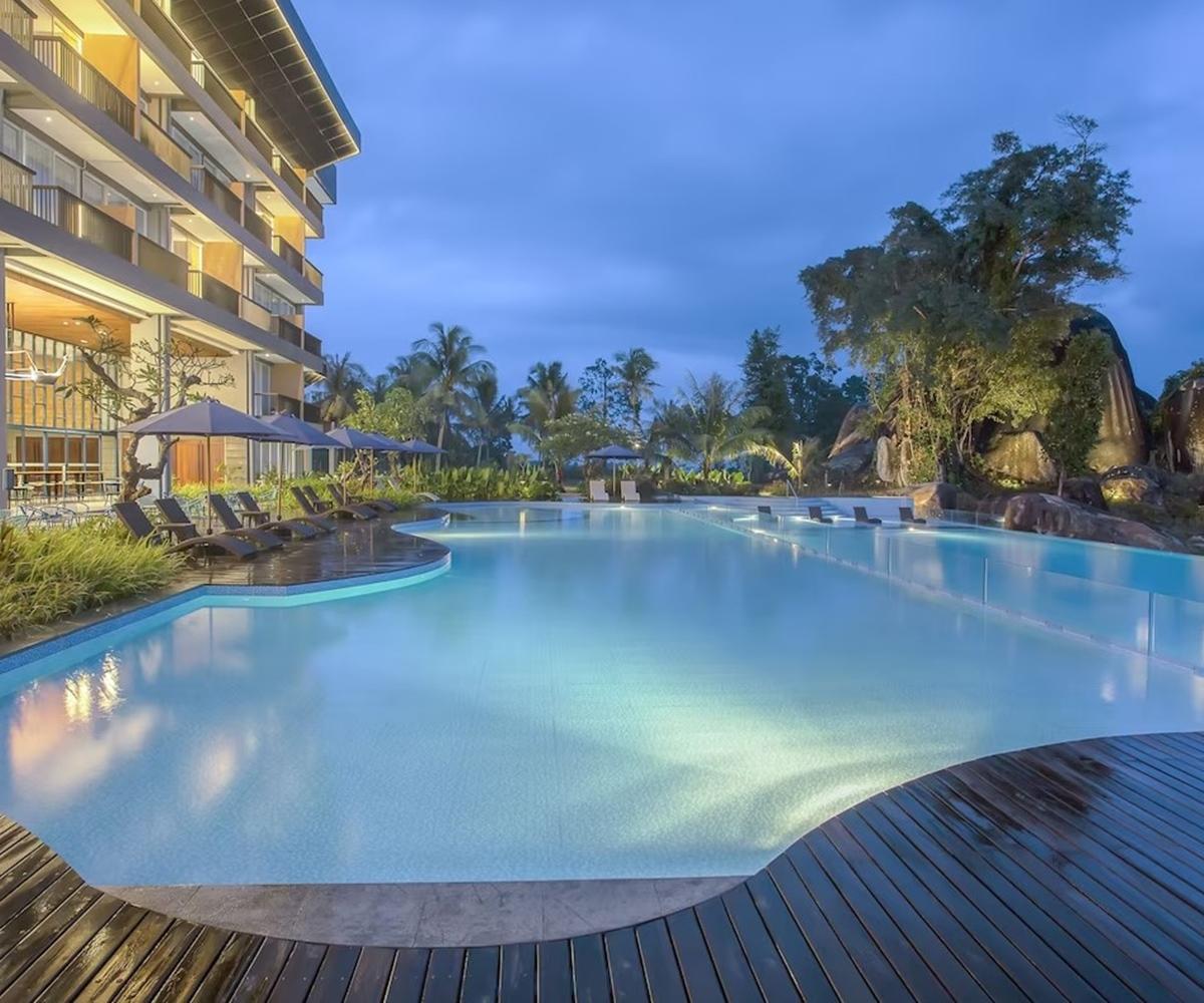 Hotel Swiss-Belcourt Lombok Praya Exterior foto
